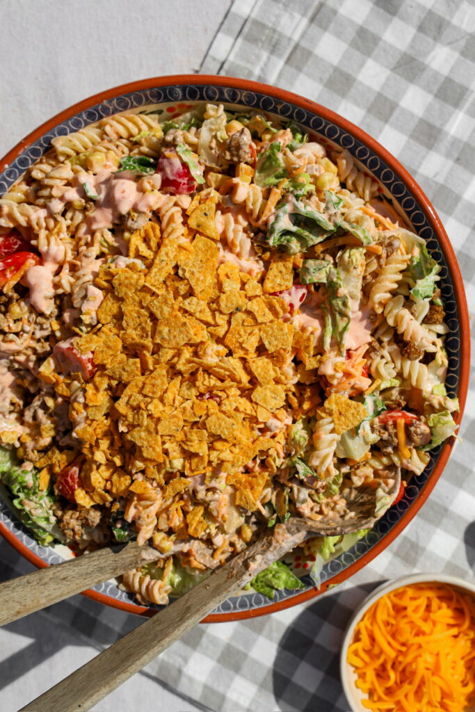 taco inspireret pastasalat