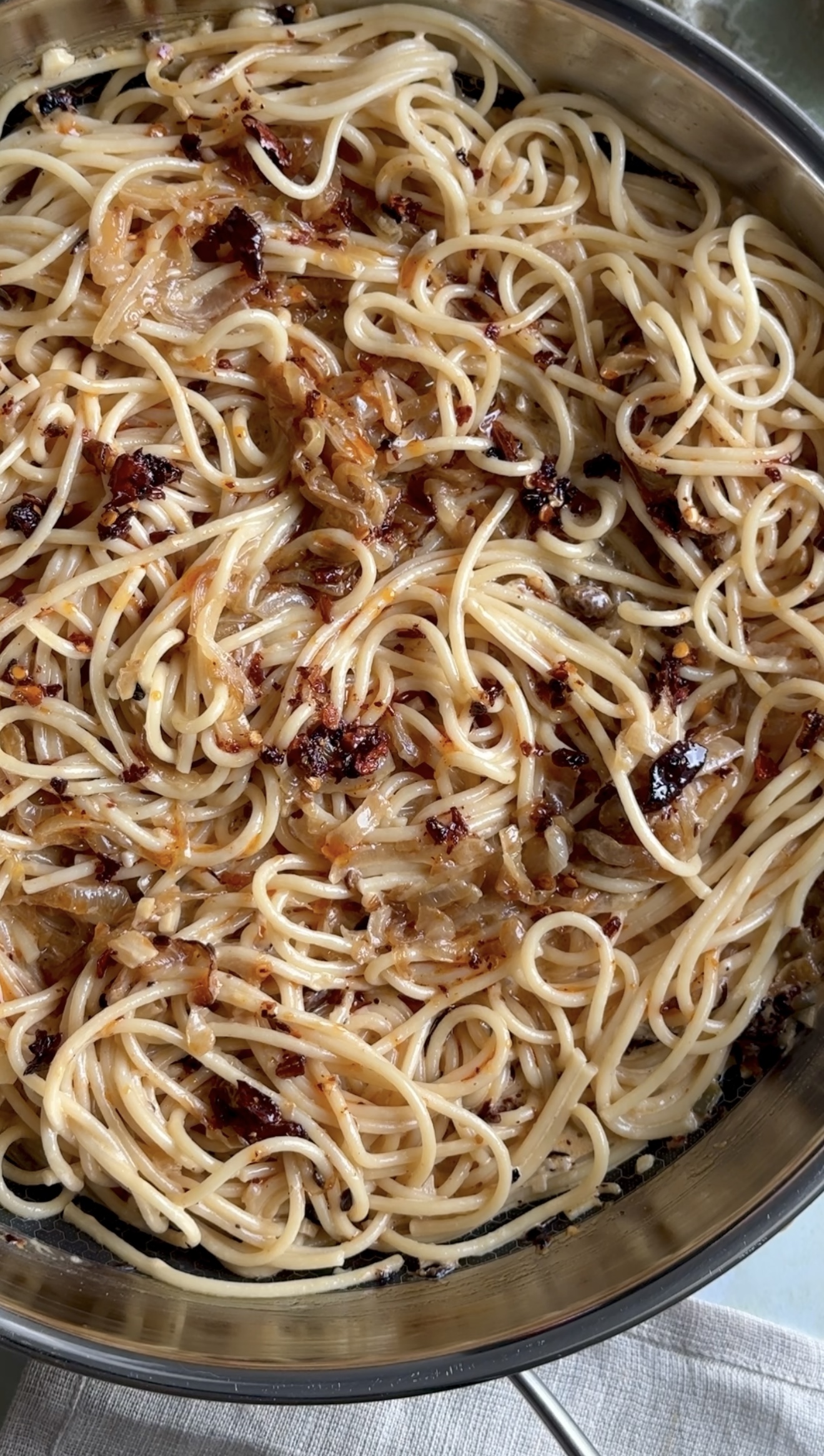 spaghetti med karamelliserede løg 3