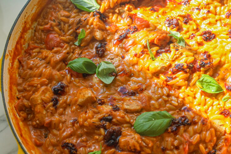 orzo med kylling og tomat