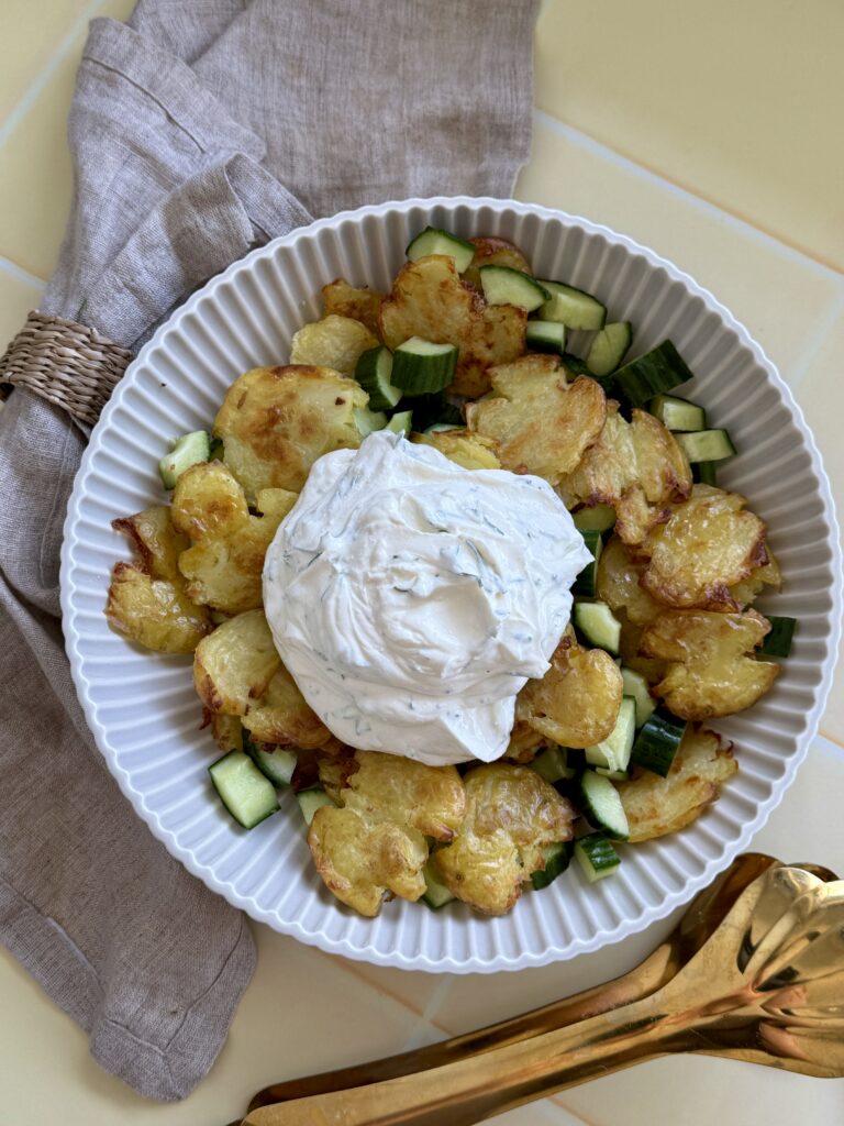 Sprød kartoffelsalat 'tzatziki style'