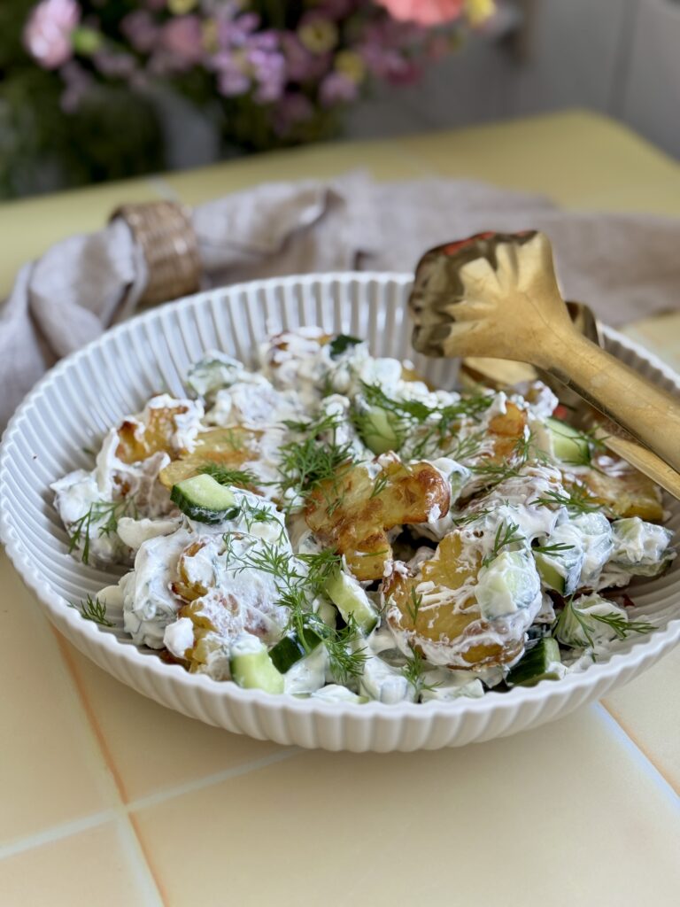 Sprød kartoffelsalat 'tzatziki style'
