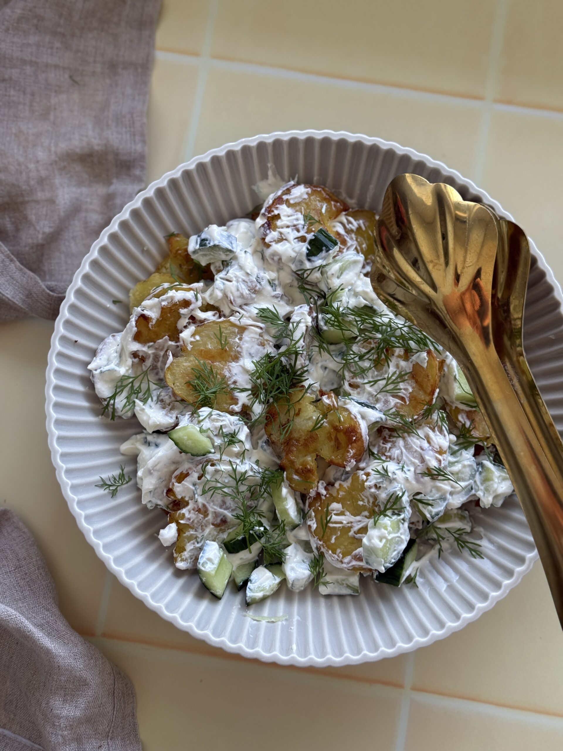 Sprød kartoffelsalat 'tzatziki style'