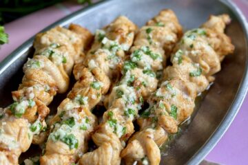 Kyllingespyd med parmesan og hvidløg