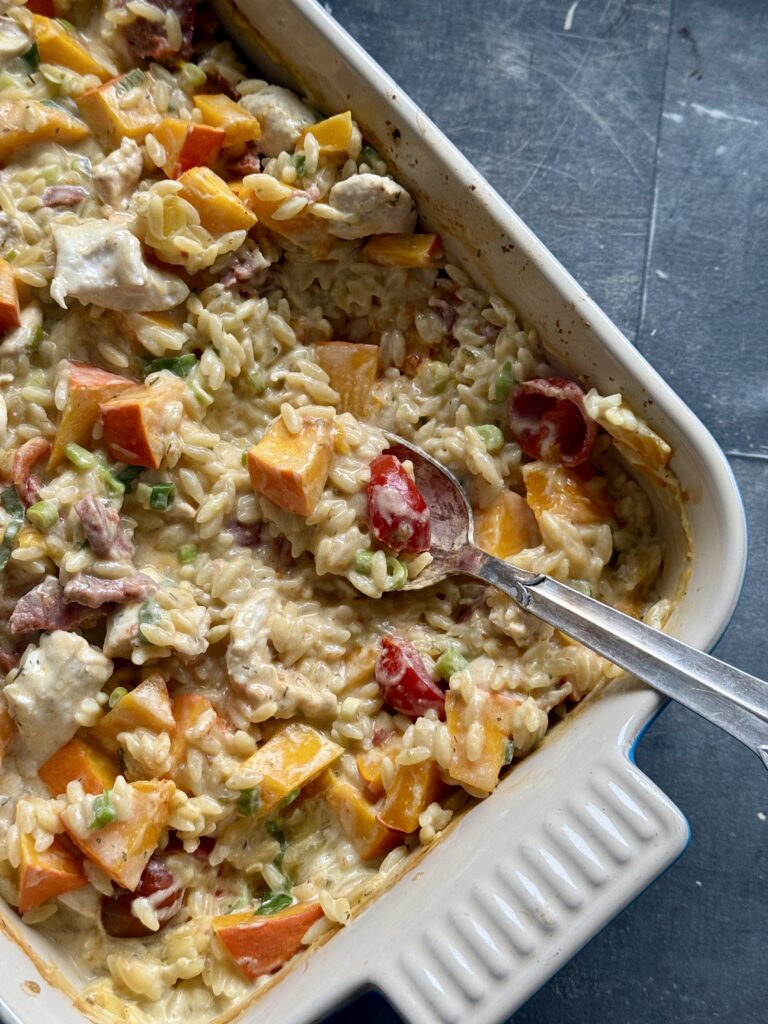 One pan opskrift med orzo, kylling og græskar 2