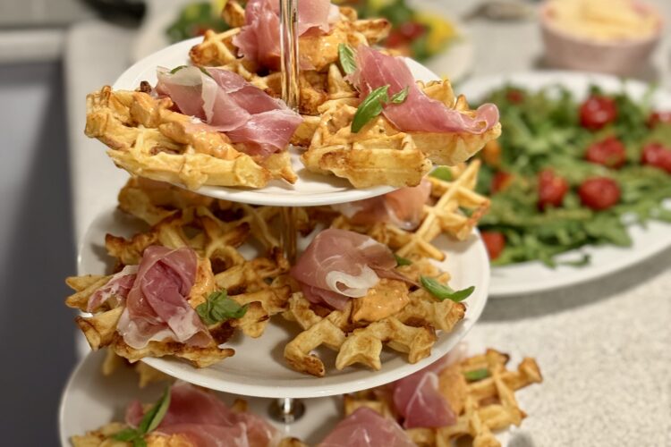 Sprøde cheddar vafler