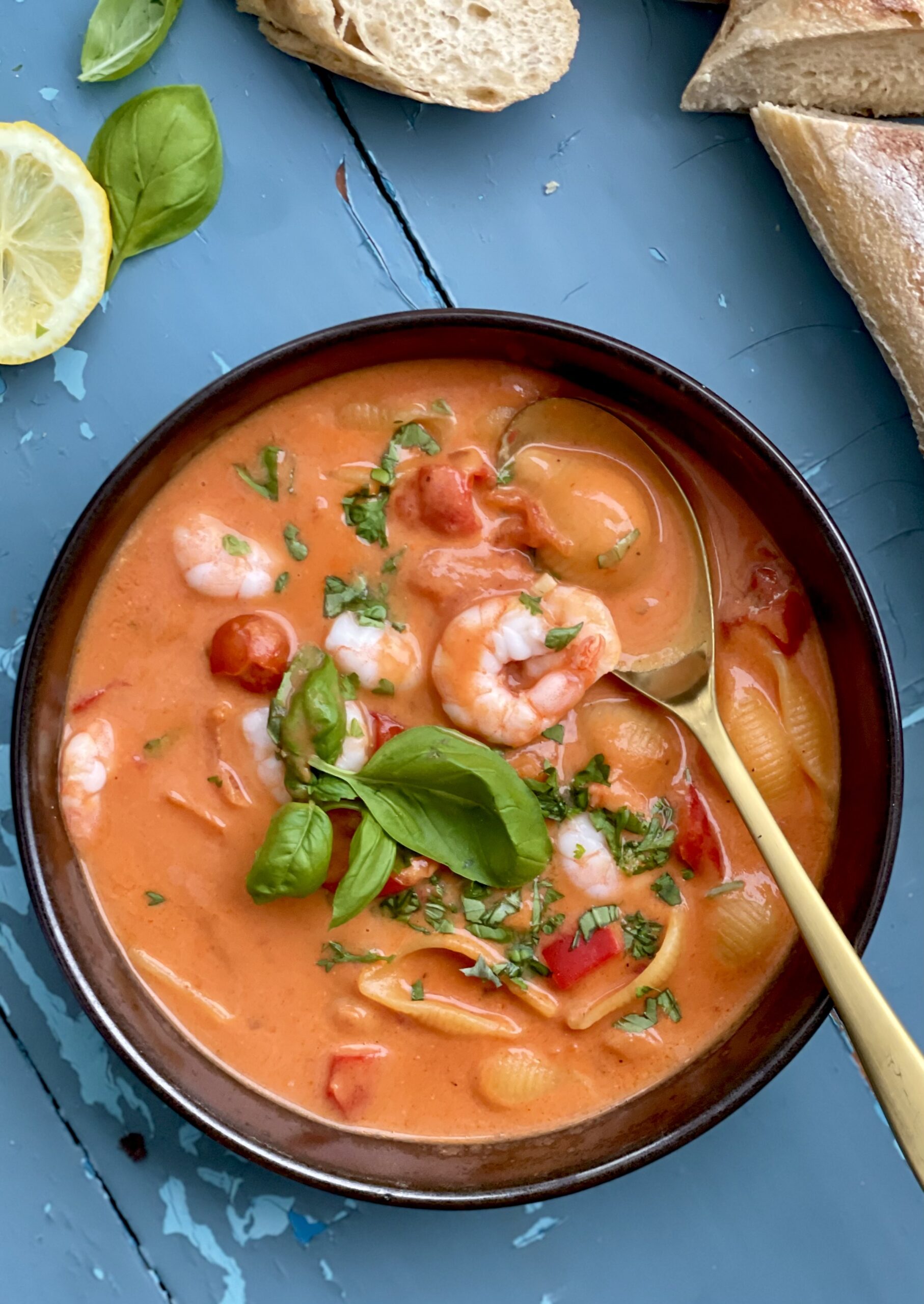 One pot tomatsuppe med tigerrejer