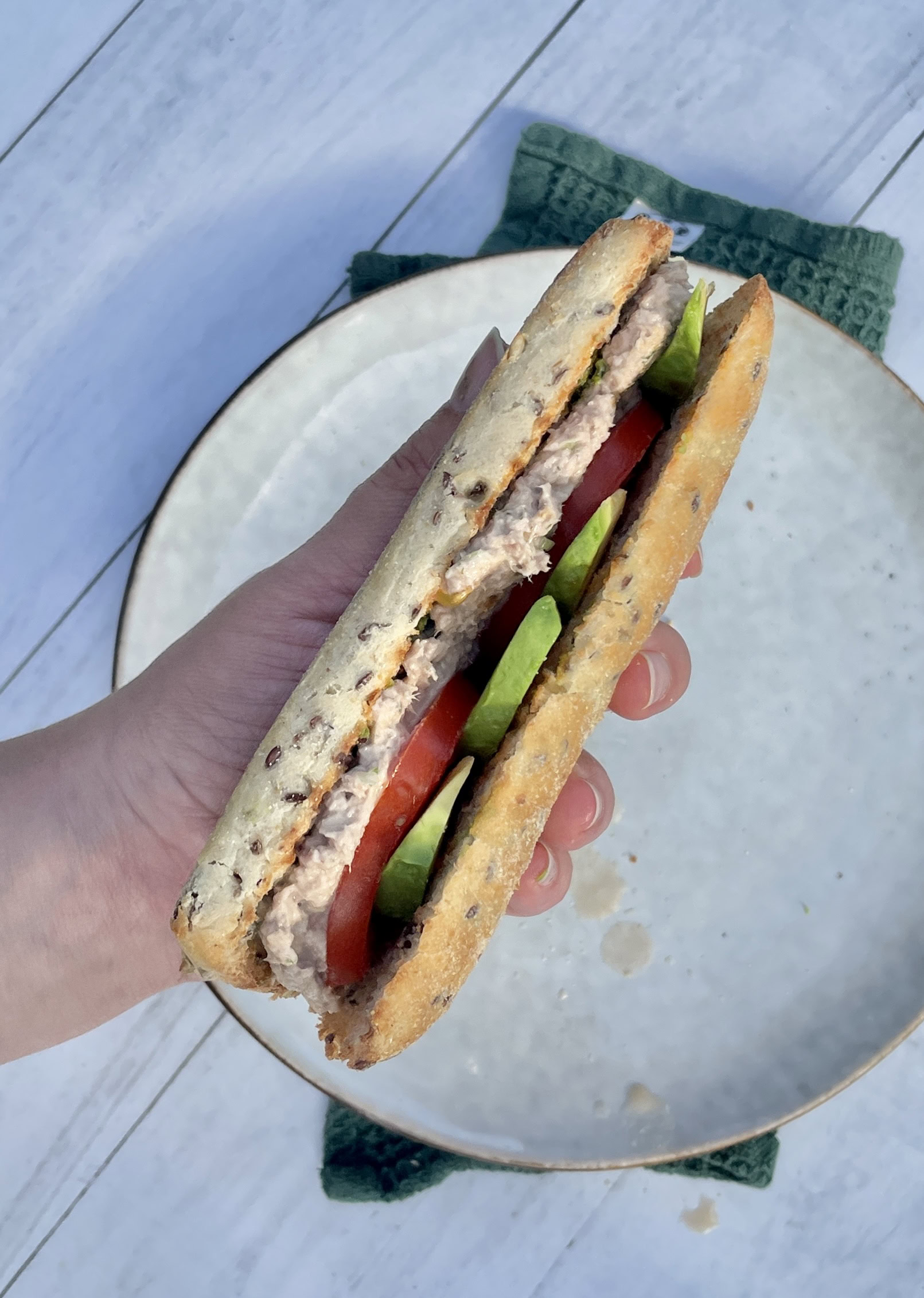 Tunacado sandwich a la Joe & The Juice