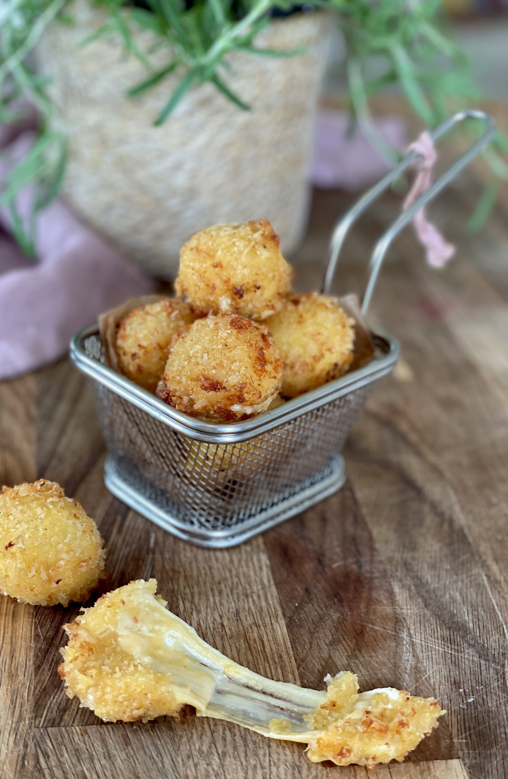 Sprøde chili cheese tops med smeltet ost