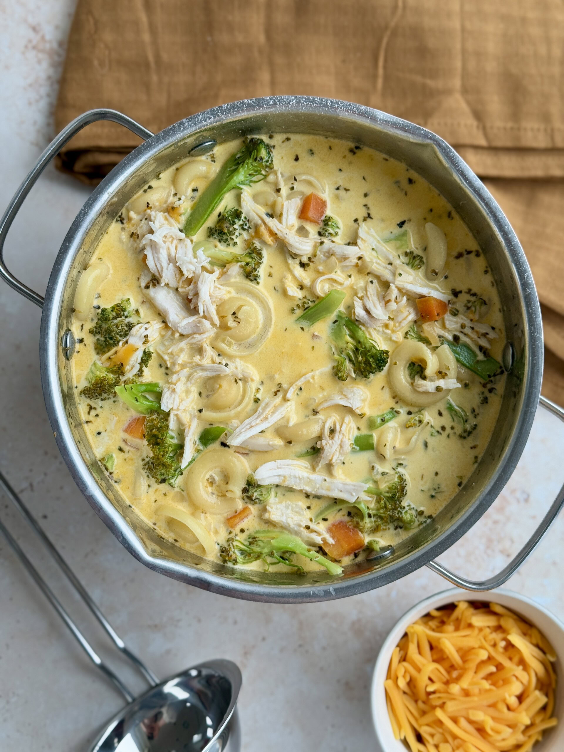 Børne favorit suppe med kylling og cheddar
