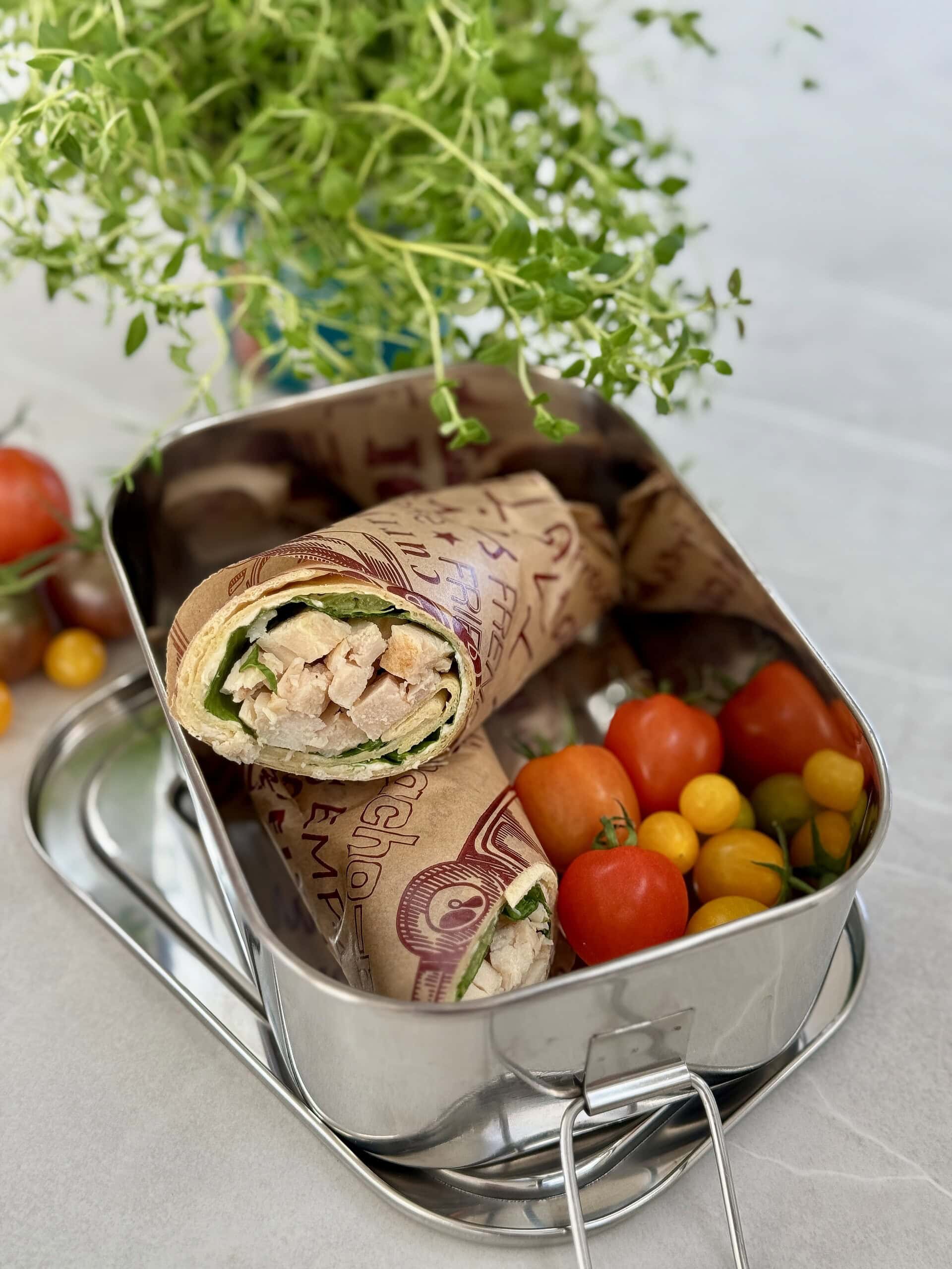 Madpakke wrap med kylling og smøreost