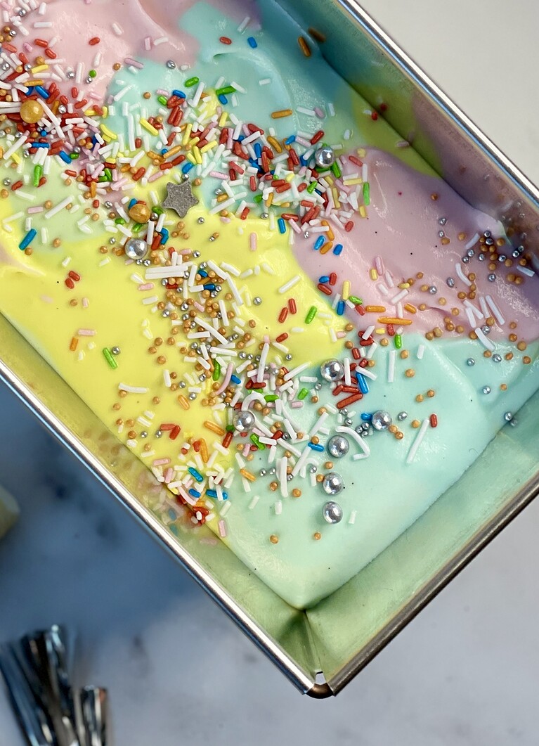 pastelfarvet regnbue is uden ismaskine