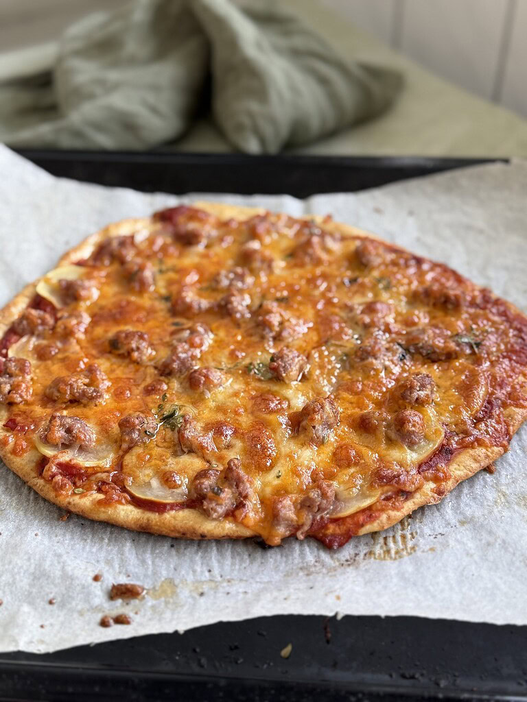 pizzabund med hytteost