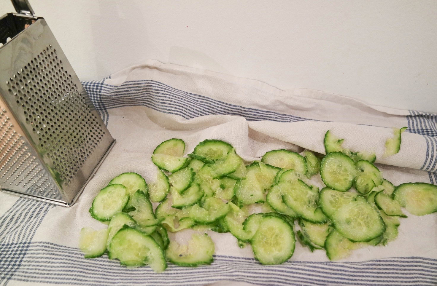 Hjemmelavet agurkesalat