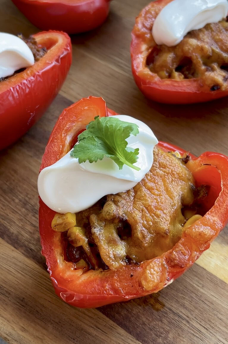 bagt peberfrugt med hakket oksekød