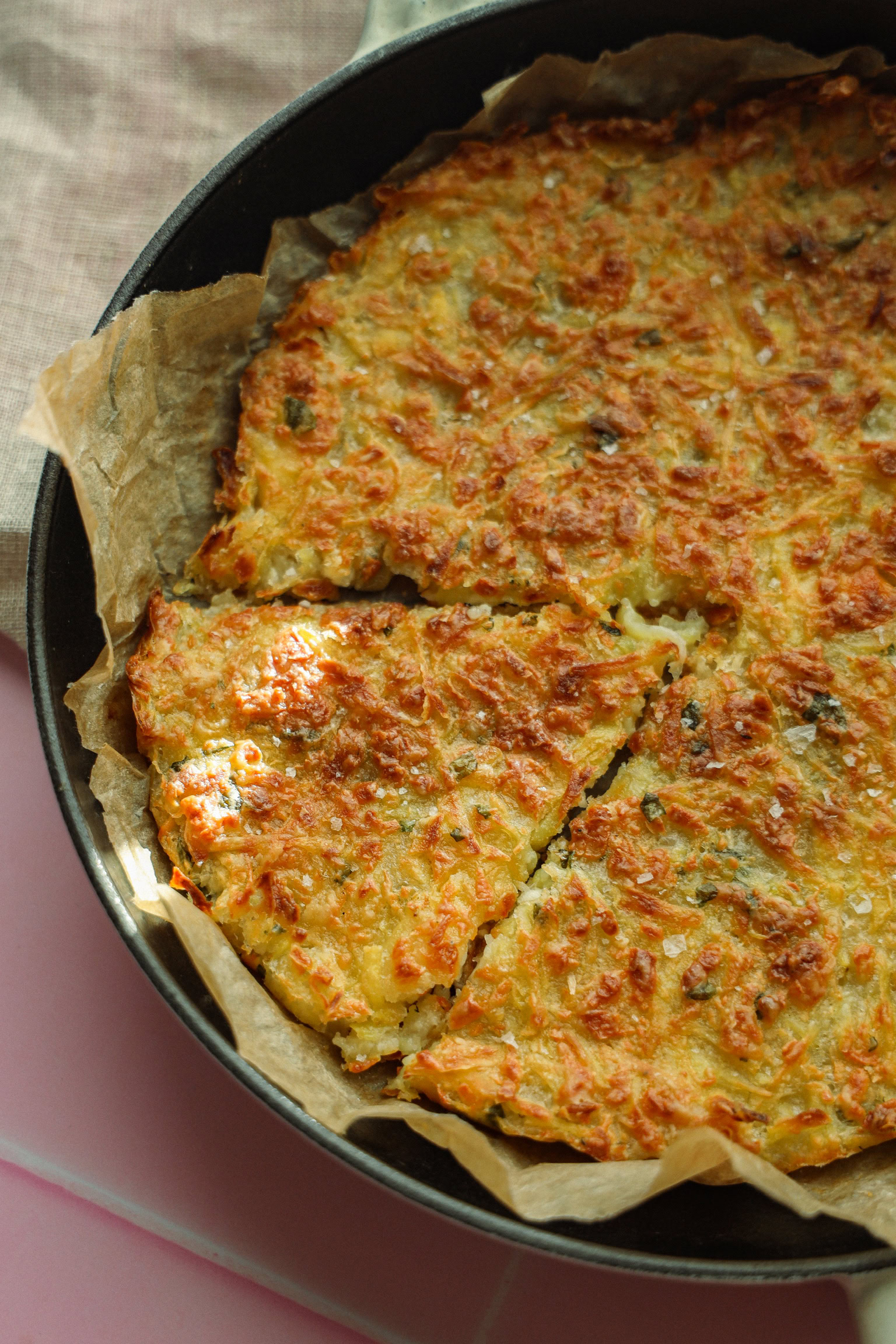 Kartoffel- og halloumi røsti