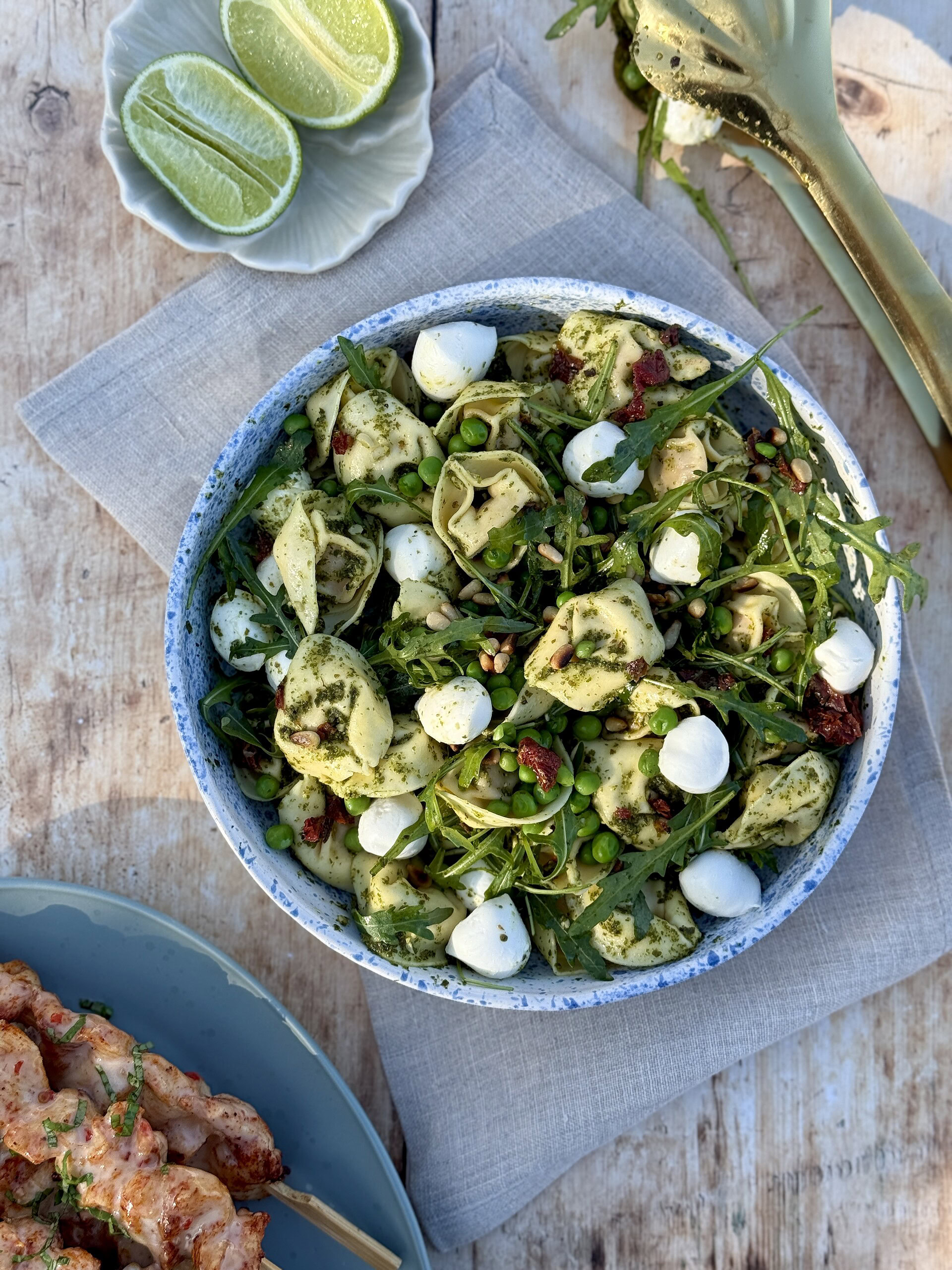 tortellinisalat med pesto og ærte 5