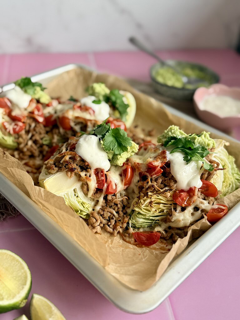 Bagt spidskål med svinekød