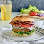 Cheeseburger på grill