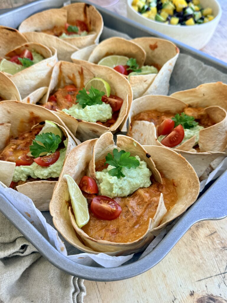 kylling i sprød tortilla skål. 1
